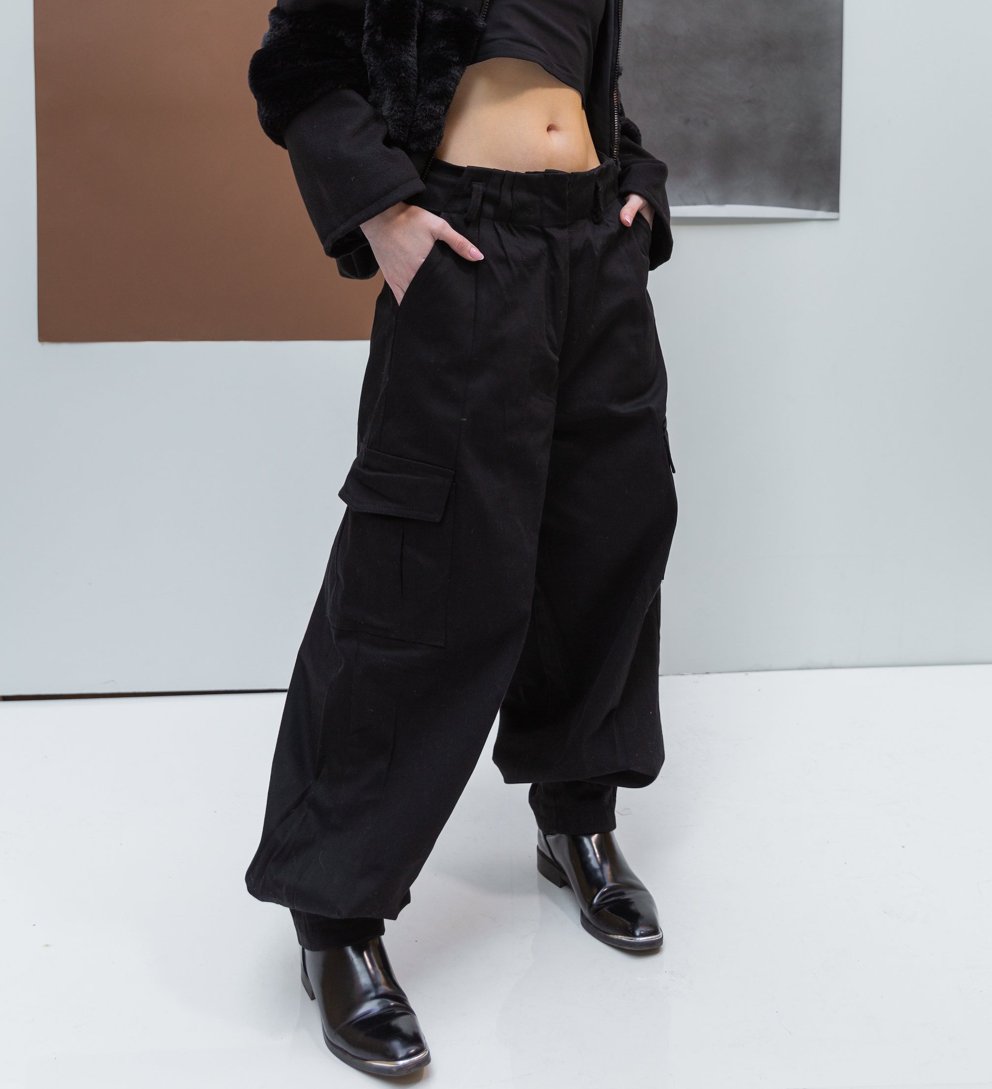 Gabardine parachute pants in black