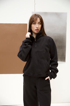 Snug sweatshirt in black