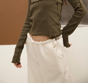 Low waist cotton pants in white