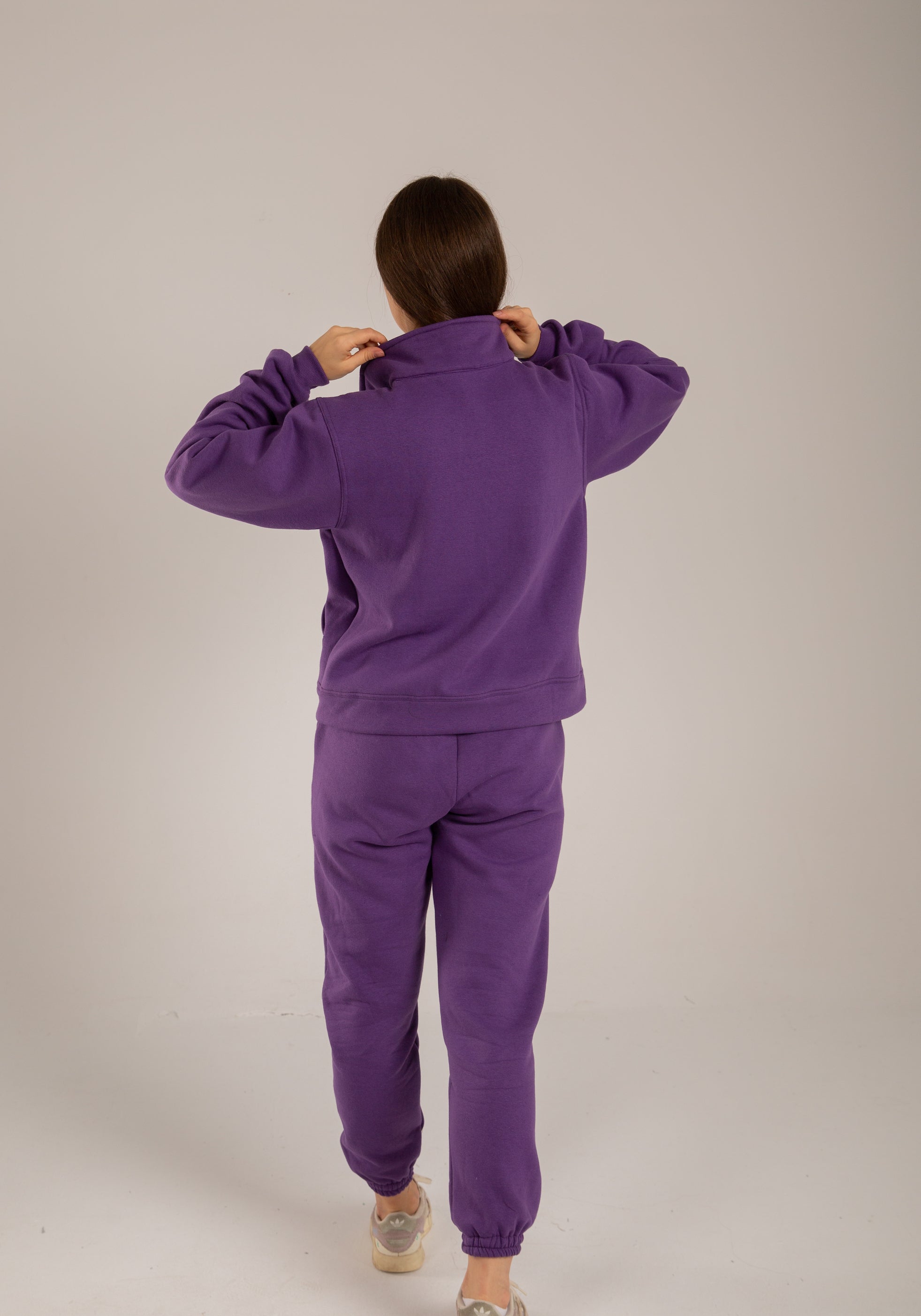 Snug set in purple (Sweatshirt + Bottom)