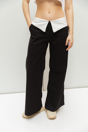 Zigzag pants in black