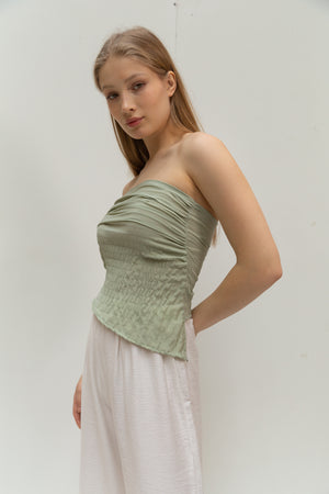 Pistachio top
