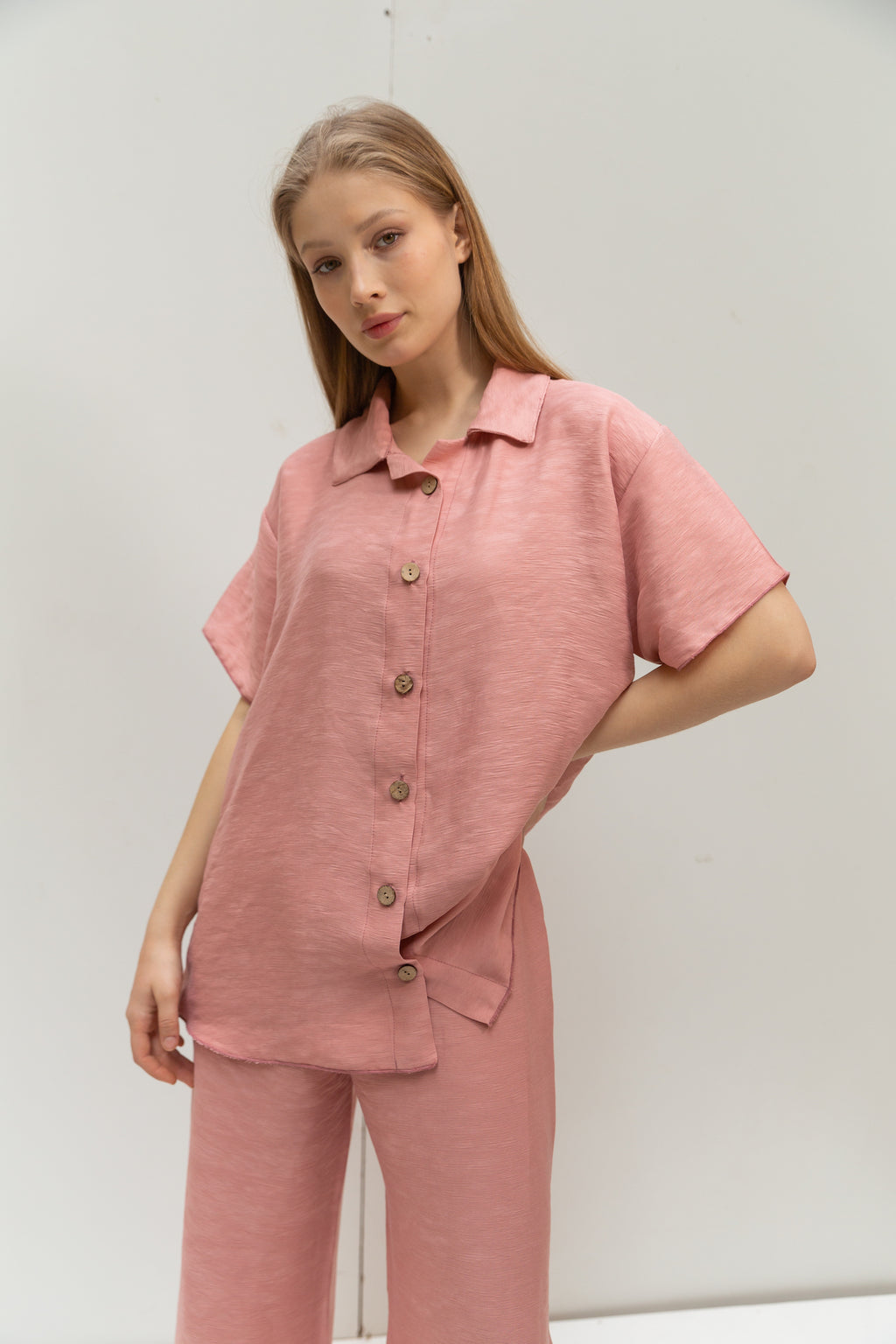 Pleated shirt in pink