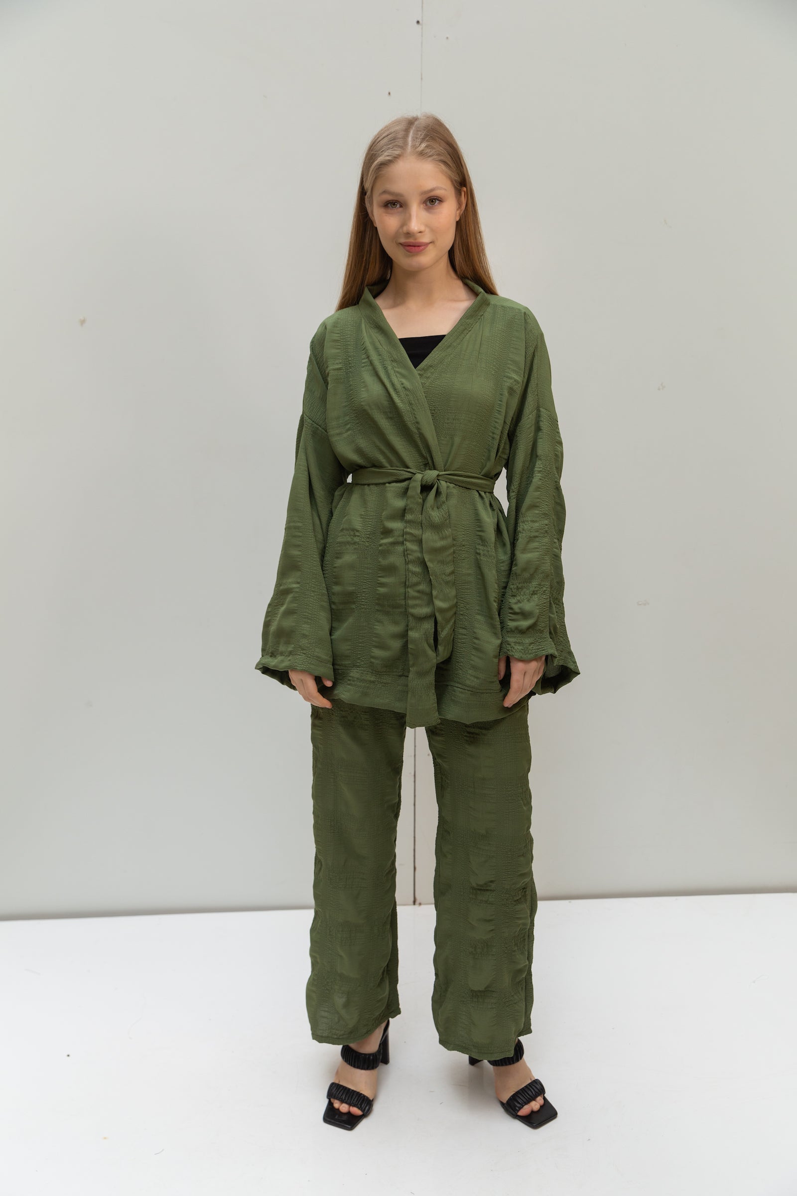 Royalty set in olive (Pants + Kimono)
