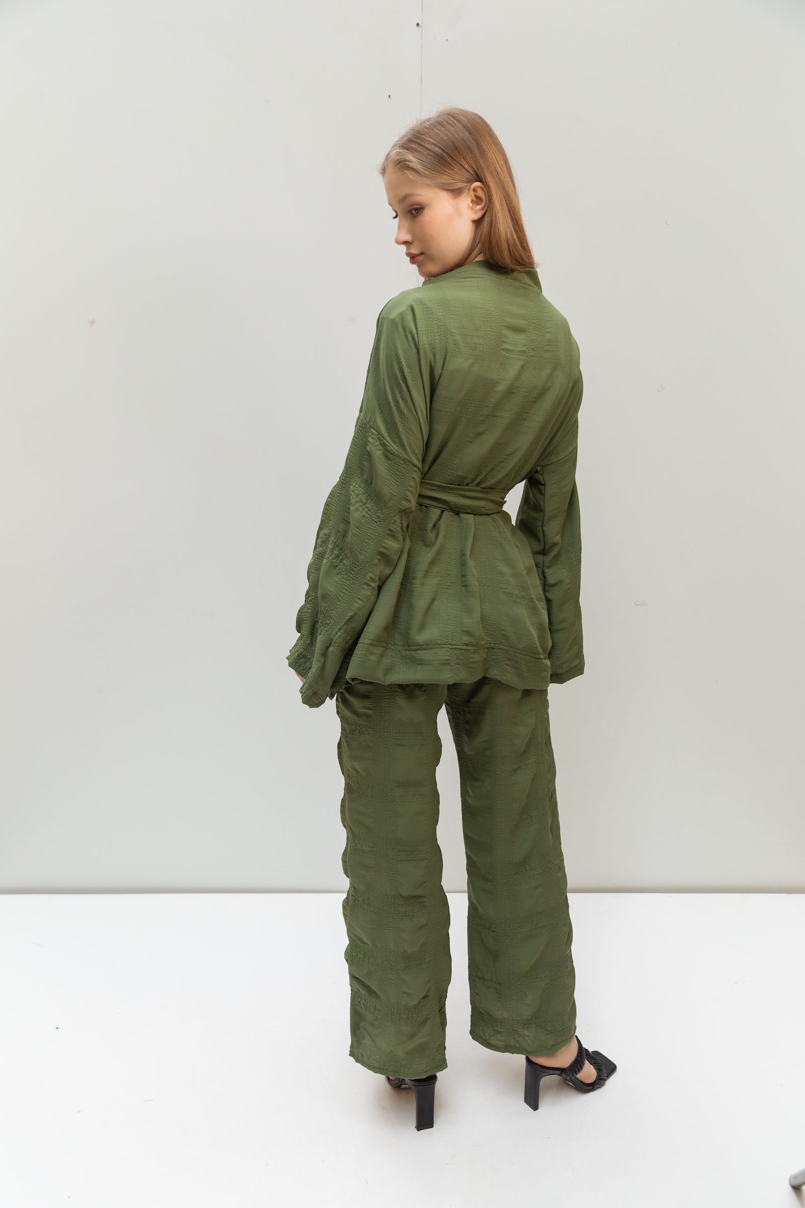 Royalty set in olive (Pants + Kimono)