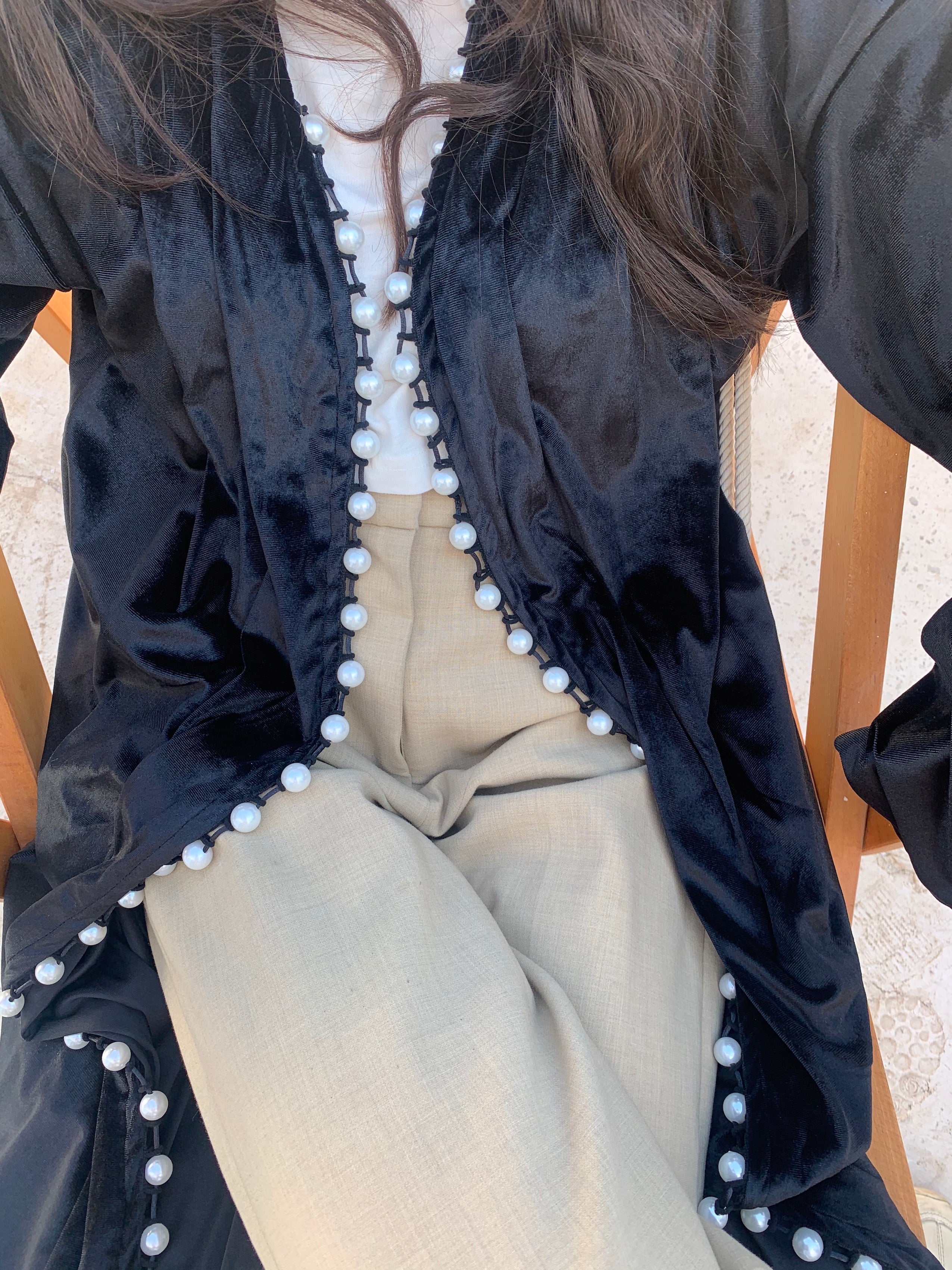 Pearl kimono in black