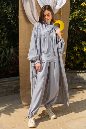 Shimmery kimono in grey