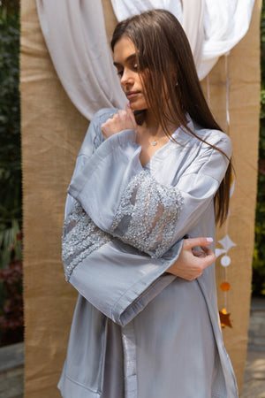 Fringe kimono in grey