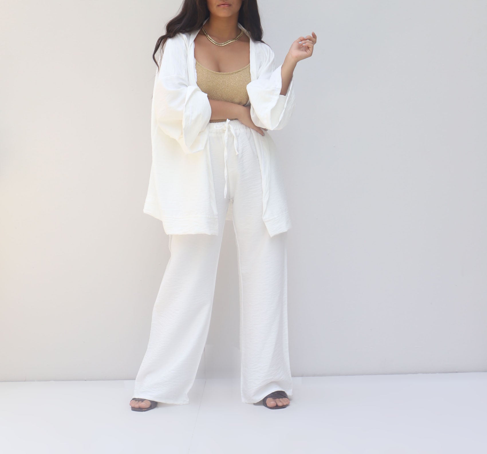 Around the world set (Kimono + Pants) in white
