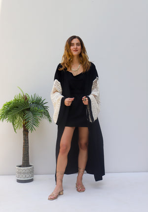 Rise kimono in black