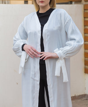 Shimmery kimono in white
