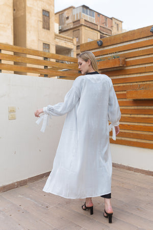 Shimmery kimono in white