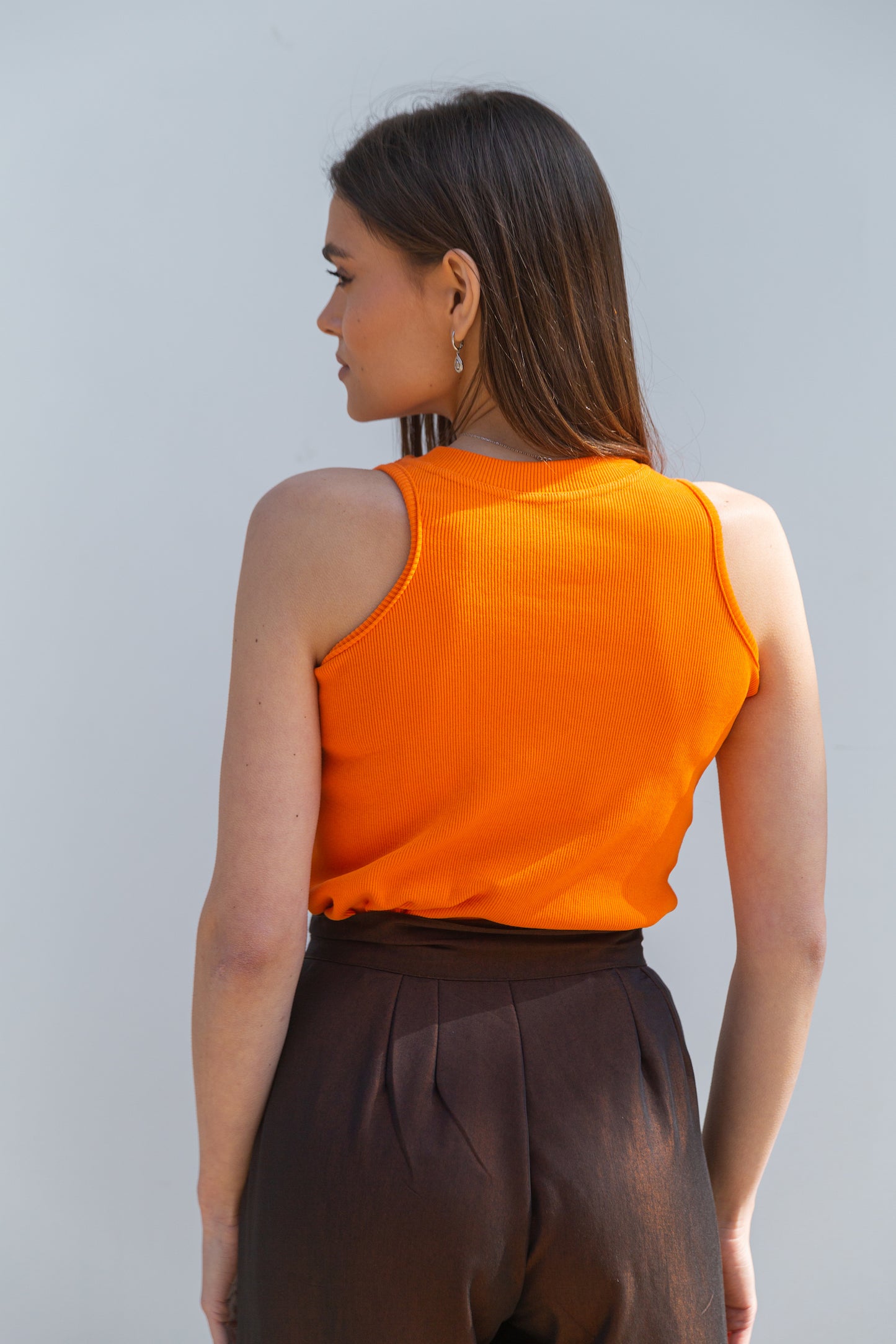 Stand out pants in brown