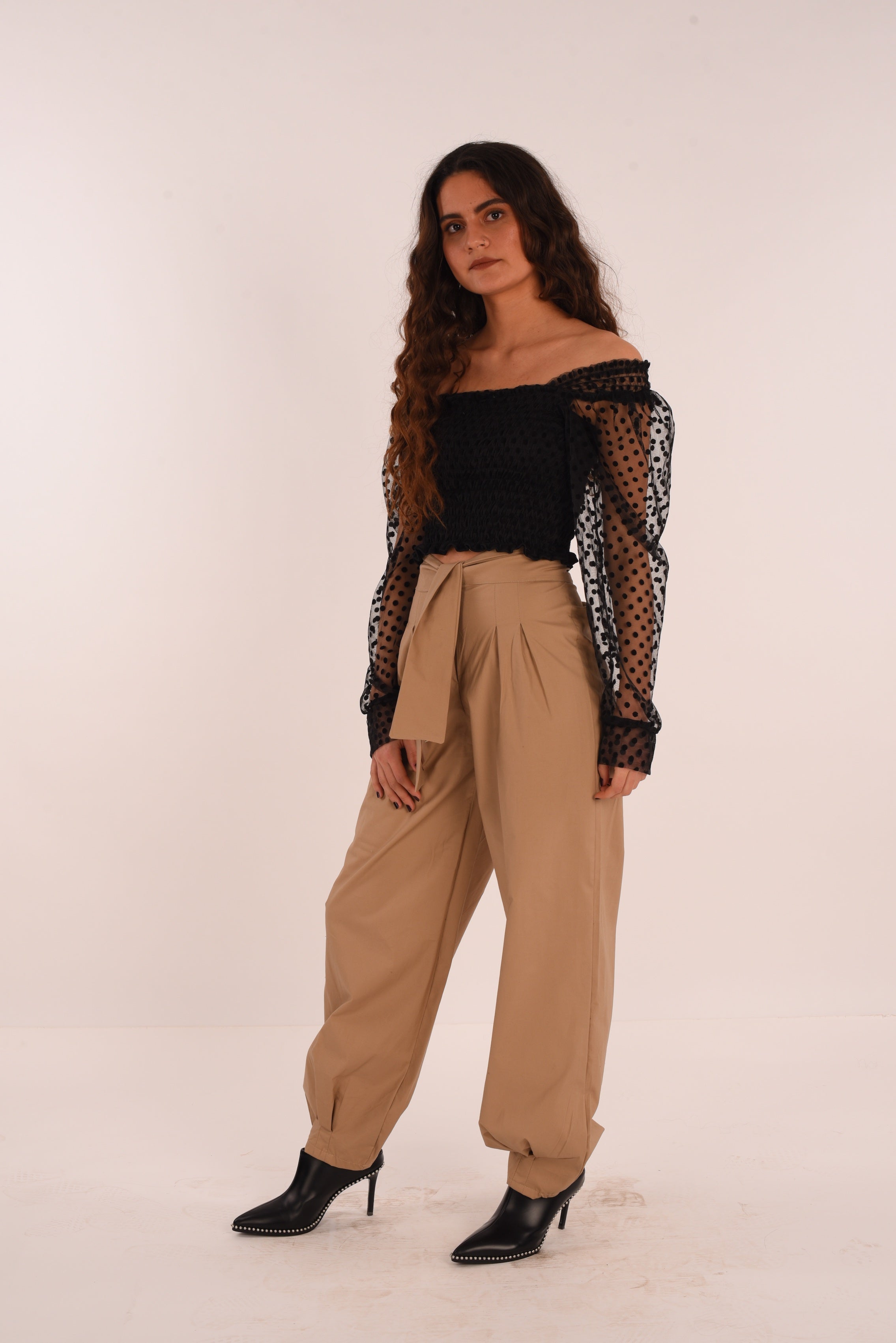 Slay top -with a twist- in black